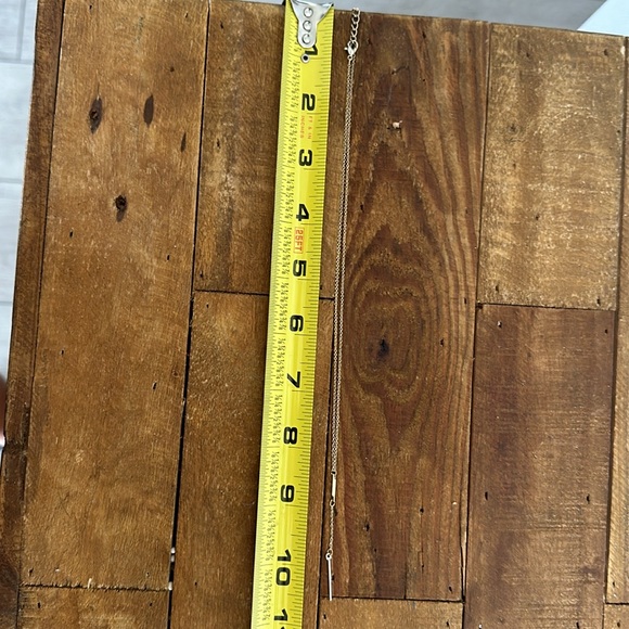 Dainty little gold chain with extended little chain with a charm - Picture 5 of 5